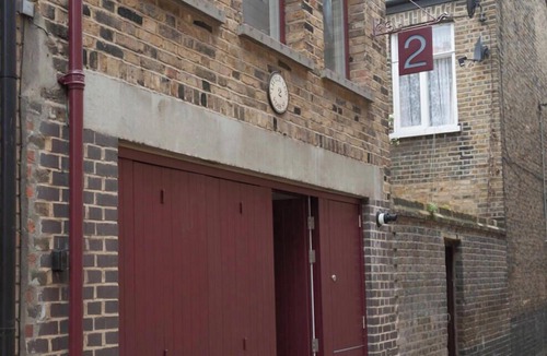 Bethnal Green House | Small town house in London East End Shoreditch