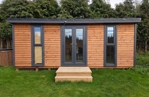 Ridgeway House | Spa Home with swimming pool, hottub and sauna