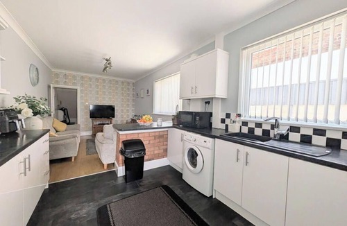 Cleethorpes House | Spacious 5BR | Ideal for Contractors & Long Stays
