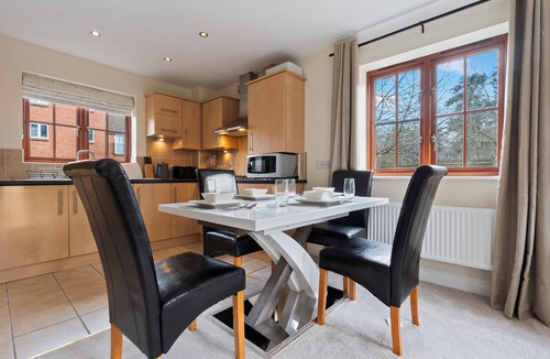 Milton Keynes Apartment | Spacious 2-Bed, Free Parking , Near Hospital & Open University