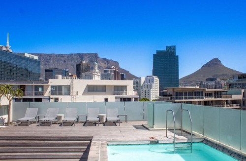 Victoria and Alfred Waterfront Apartment | Spacious 2Bed Harbor Haven | V&A Waterfront Canals