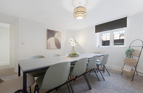 South Shields House | Spacious! 6BR in Beach Road