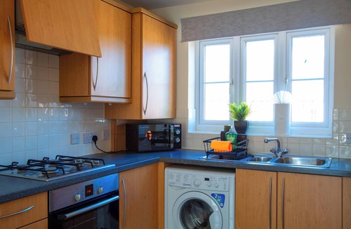 Solihull Apartment | Spacious Accommodation Near NEC & Birmingham Airport