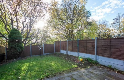Sheffield Ski Chalet | Spacious House in Sheffield - Great Location!