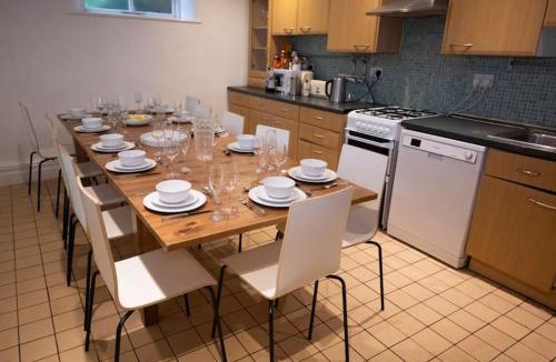 Georgian Quarter House | Spacious house Liverpool city centre L1, sleeps 16