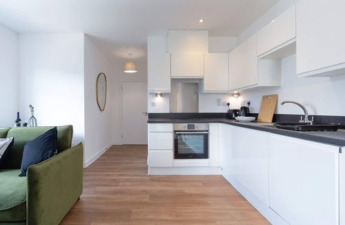 Southampton City Centre Apartment | Spacious one-bedroom apartment in the City Centre