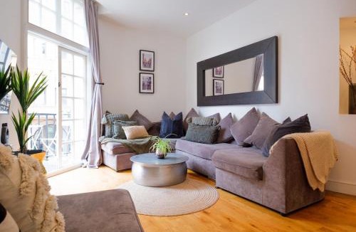 Leeds City Center Apartment | Special apartment with balconies - in the very heart of Leeds