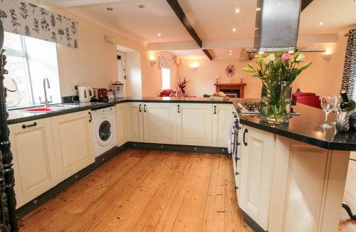 Hinderwell House | St Hilda's Cottage, Hinderwell