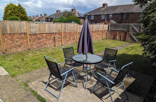 Doncaster House | St Johns Hse-Contractors-Free Parking-Wifi-Kitchen-Dog Friendly-Mid-Term Stays