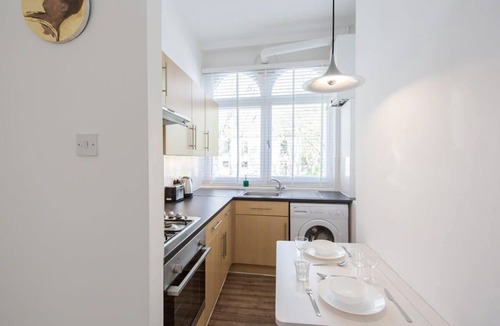 St Luke's Apartment | St. Lukes View, Old Street, by the Design Traveller