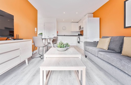 Derby Apartment | Stay Zeni, Hardwick House Derby Modern 1 Bed Flat