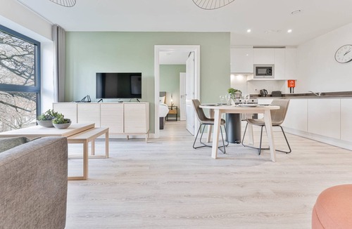 Derby Apartment | Stay Zeni, Hardwick House Derby Lovely 2 Bed Flat