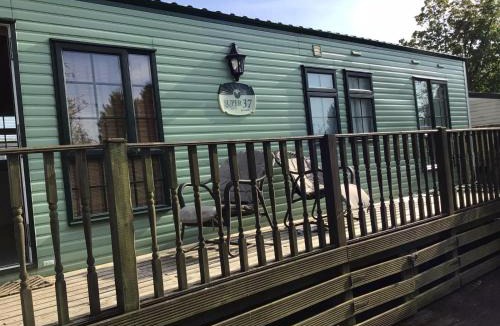 Fence Apartment | Steamer View Todber Valley Caravan Park