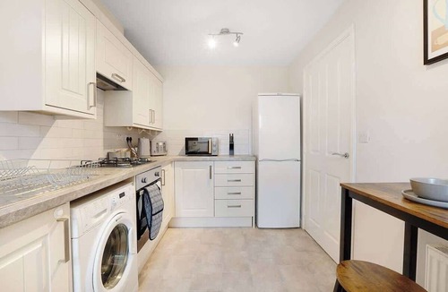 Thornaby On Tees House | Stockton 2BR Retreat | Sleeps 6 | Stay With Us