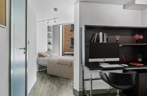Kings Cross St. Pancras Apartment | Student Only Elegant Studio at Chapter King's Cross Residence, London