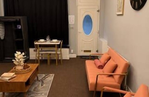 Oldham Apartment | Studio Aurelia - Oldham city centre