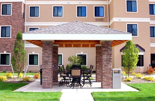 Liverpool Apartment | Studio Suite Near Syracuse University | Free Breakfast + Business Center