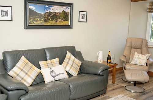 Kendal Cottage | Stunning 3 bed cottage with exceptional views over fields and the Lakeland fells