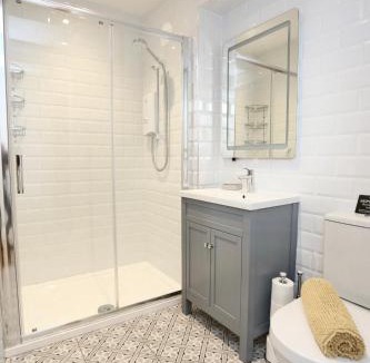 Hambleton House | Stunning Coach House with two bedrooms and parking