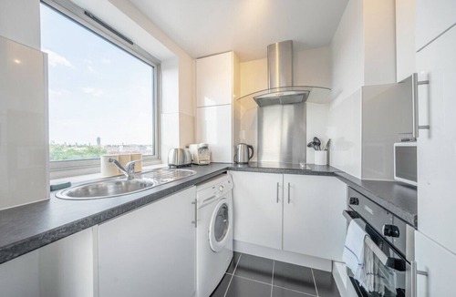 Chelsea Apartment | Stunning Flat in Chelsea, Kings Road with Balcony