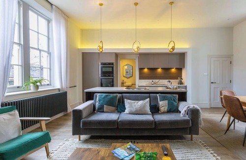 Clitheroe Apartment | Stunning, stylish, huge 2 floor Georgian apartment