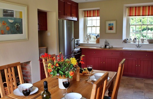 Carlton-in-Cleveland House | Stunning villa for 4 people with WIFI, TV and terrace