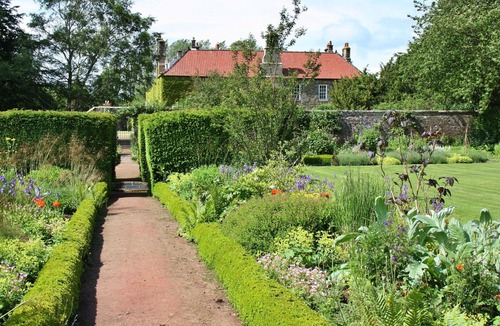 Carlton-in-Cleveland House | Stunning villa for 4 people with WIFI, TV and terrace