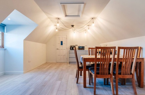 Little Stukeley House | Stunning villa for 4 people with WIFI