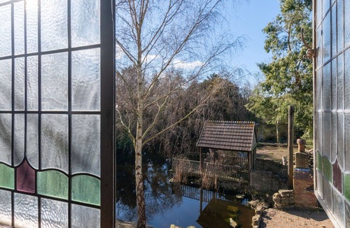 Little Stukeley House | Stunning villa for 4 people with WIFI