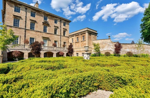 Thurnscoe House | Stunning villa for 9 people with WIFI, TV, terrace and pets allowed