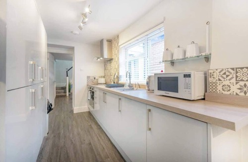 North Bitchburn House | Stylish 2 Bedroom in Bishop Auckland with Parking