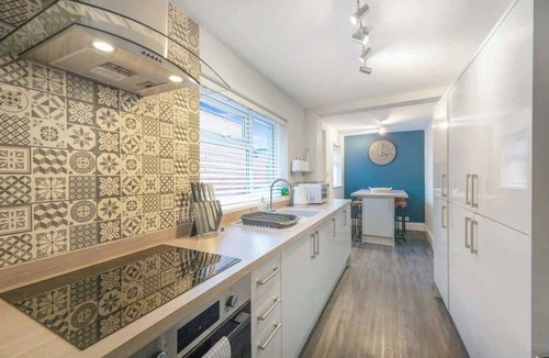 North Bitchburn House | Stylish 2 Bedroom in Bishop Auckland with Parking