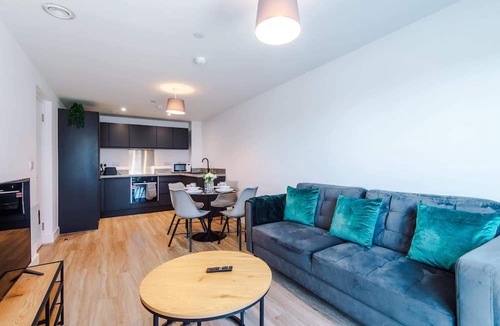 Vauxhall Apartment | Stylish 2BDR City Apartment In Liverpool
