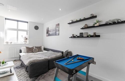 Leicester City Centre Apartment | Stylish Apartment - Near City Centre & University