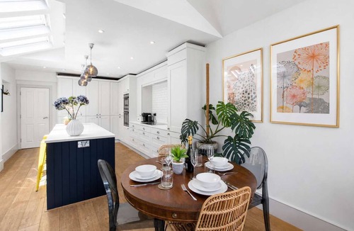 Hertford House | Stylish Hertford House - Ideal for Work or Leisure