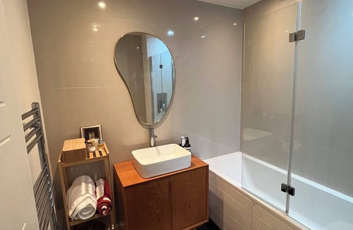 South Norwood Apartment | Stylish one bed apartment in Crystal Palace
