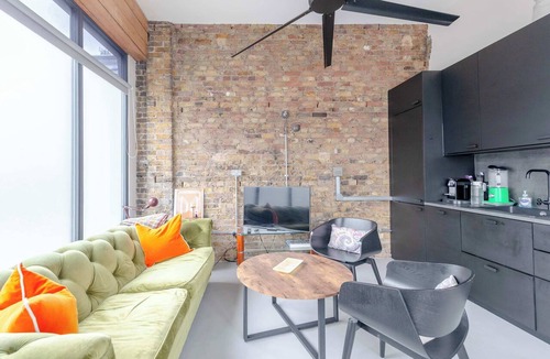 Battersea Apartment | Stylishly Designed 1BDR Flat by Battersea Park