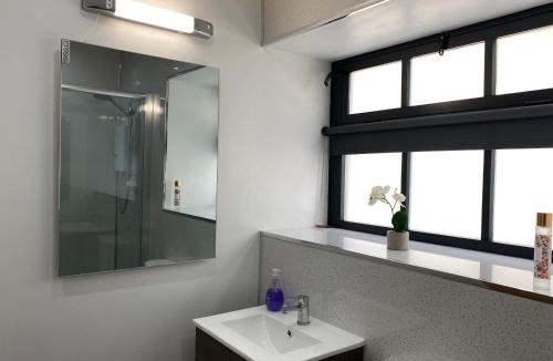 Stoke-on-Trent House | Sun Valley Retreat