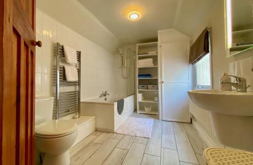 Bonsall House | T'owd Man's Cottage