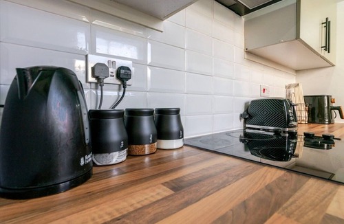Levenshulme House | Tallis House, Manchester, Sleeps 8