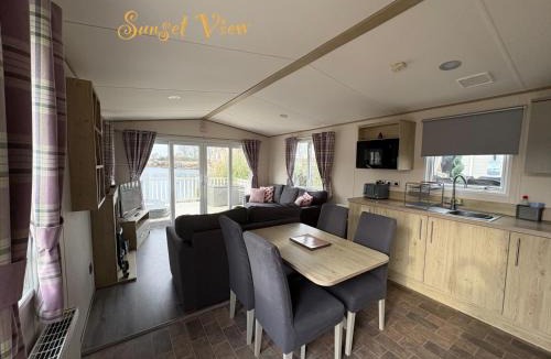 Tattershall House | Tattershall Lakes Sunset View Caravan Lakeside, Hot Tub, Garden, Private Fishing Peg & WiFi