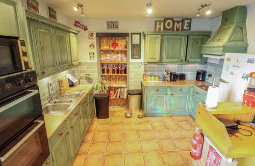 Skegness House | TELFORD LODGE, pet friendly, country holiday cottage in Skegness