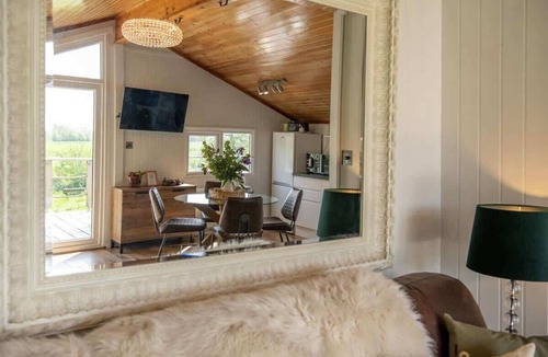 Bubwith Cabin | Tesseyman Lodge- Charming North Yorkshire Cabin w/Hot Tub & Views