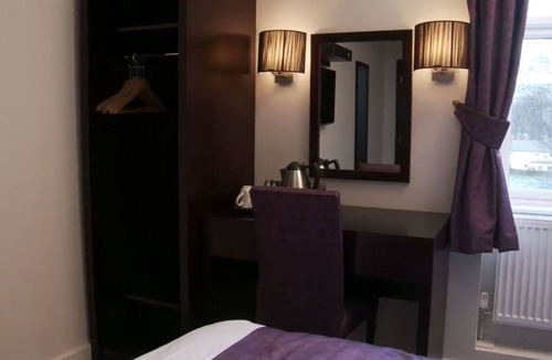 Shipley Hotel | The Abbey Lodge Hotel