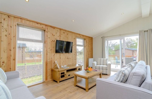 Fotheringhay Cabin | The Alwalton (Pet), Wansford