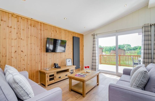 Fotheringhay Cabin | The Apethorpe (Pet), Wansford