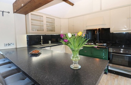 Richmond House | THE ARCHES, pet friendly, character holiday cottage in Eppleby
