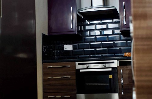 Liverpool House | The Bank - Real Liverpool Living - 3 Beds, Garden & Free Parking