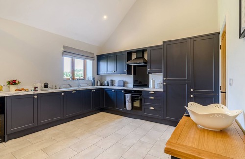Newark Cottage | The Barley Store - UK32650