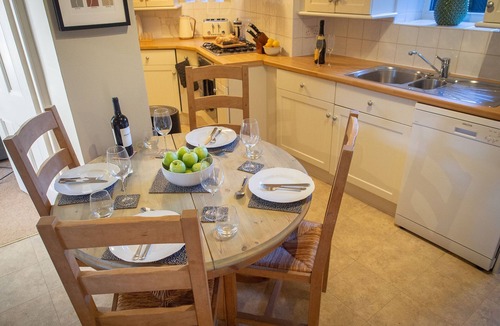 Baslow Apartment | The Beeches - Chatsworth Apartment No 1 - Sleeps 4